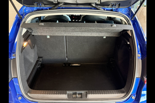 Renault Captur 1.3 TCe AUT 130 Intens | Groot Navi | Carplay | 17" | Stoelverwarming | Camera | PDC V+A | Keyless | 100% Renault onderhouden!