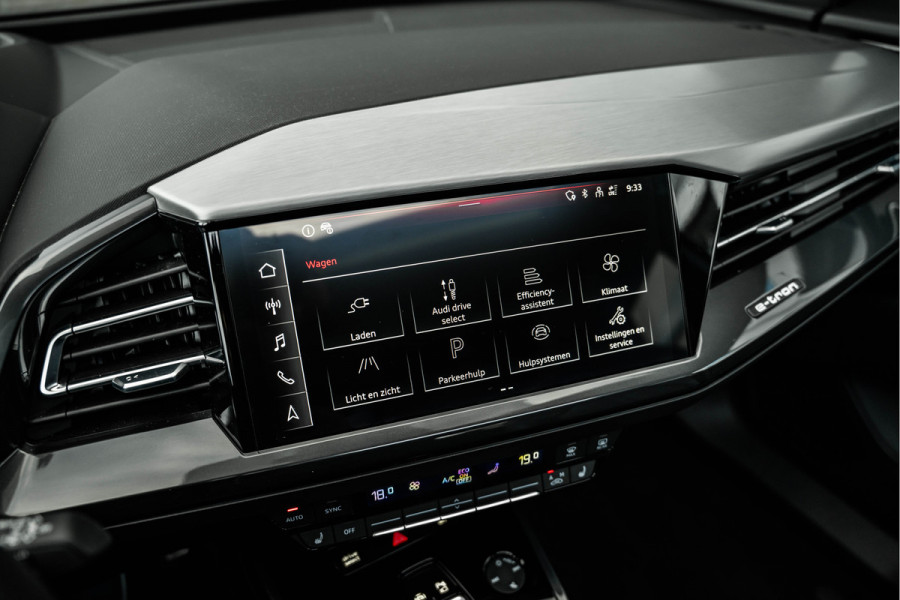 Audi Q4 e-tron 50 quattro S edition 77 kWh Matrix, ACC, Panorama, trekhaak