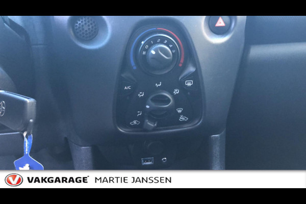 Toyota Aygo 1.0 VVT-i x-fun