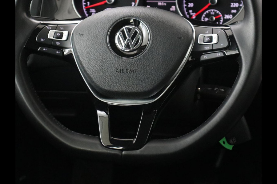 Volkswagen Golf 1.5 TSI Comfortline Business | Trekhaak | Stoelverwarming | Massage | Carplay | Navigatie | Parkeerhulp | Adaptive cruise | Climate control | LED | Bluetooth