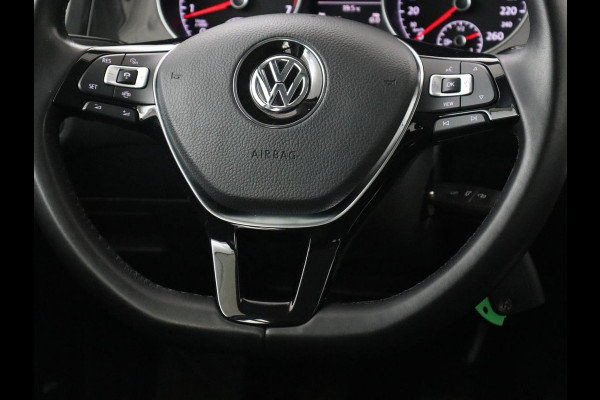 Volkswagen Golf 1.5 TSI Comfortline Business | Trekhaak | Stoelverwarming | Massage | Carplay | Navigatie | Parkeerhulp | Adaptive cruise | Climate control | LED | Bluetooth