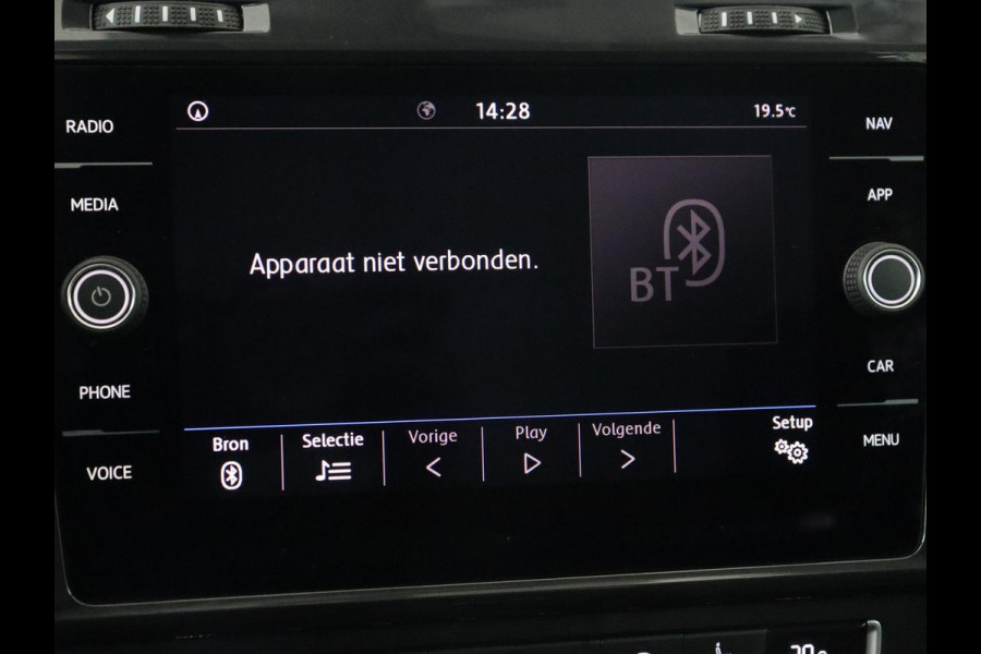 Volkswagen Golf 1.5 TSI Comfortline Business | Trekhaak | Stoelverwarming | Massage | Carplay | Navigatie | Parkeerhulp | Adaptive cruise | Climate control | LED | Bluetooth