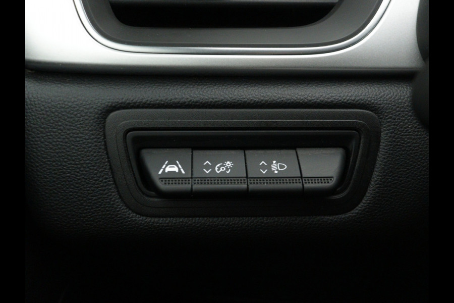 Renault Captur 140PK Techno | CAMERA | NAVI GROOT | STOELVERW | 1500KG trekgewicht