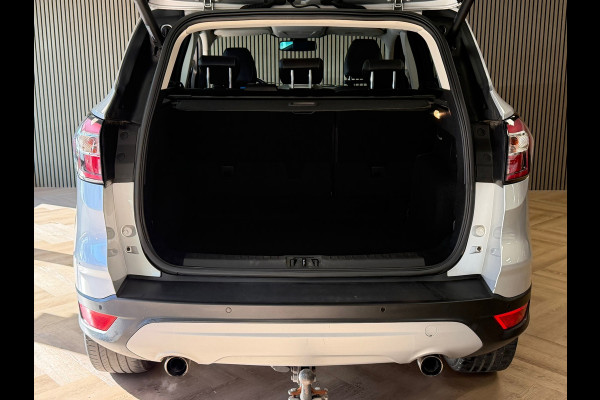 Ford Kuga 1.5 EcoBoost Titanium TREKHAAK NAVIGATIE CAMERA KEYLESS-GO CRUISE PDC AIRCO START/STOP BLUETOOTH