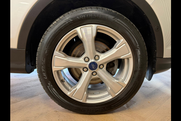 Ford Kuga 1.5 EcoBoost Titanium TREKHAAK NAVIGATIE CAMERA KEYLESS-GO CRUISE PDC AIRCO START/STOP BLUETOOTH