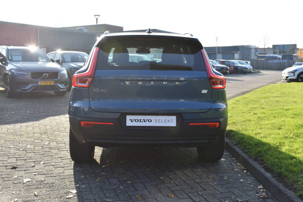 Volvo XC40 Extended Range 252PK Plus 82 kWh | ACC | Camera | Blis | 19"LMV | All seasons | Stoel-Stuurverwarming