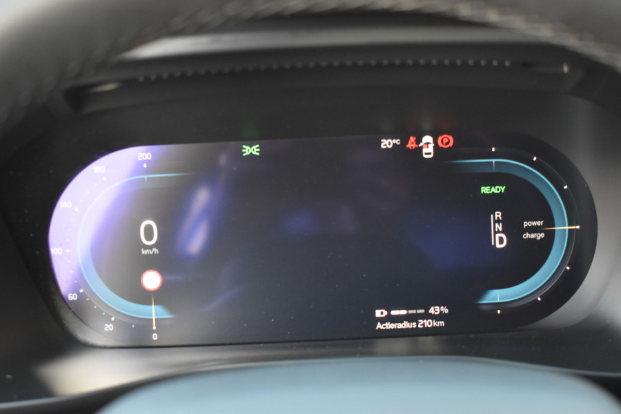 Volvo XC40 Extended Range 252PK Plus 82 kWh | ACC | Camera | Blis | 19"LMV | All seasons | Stoel-Stuurverwarming