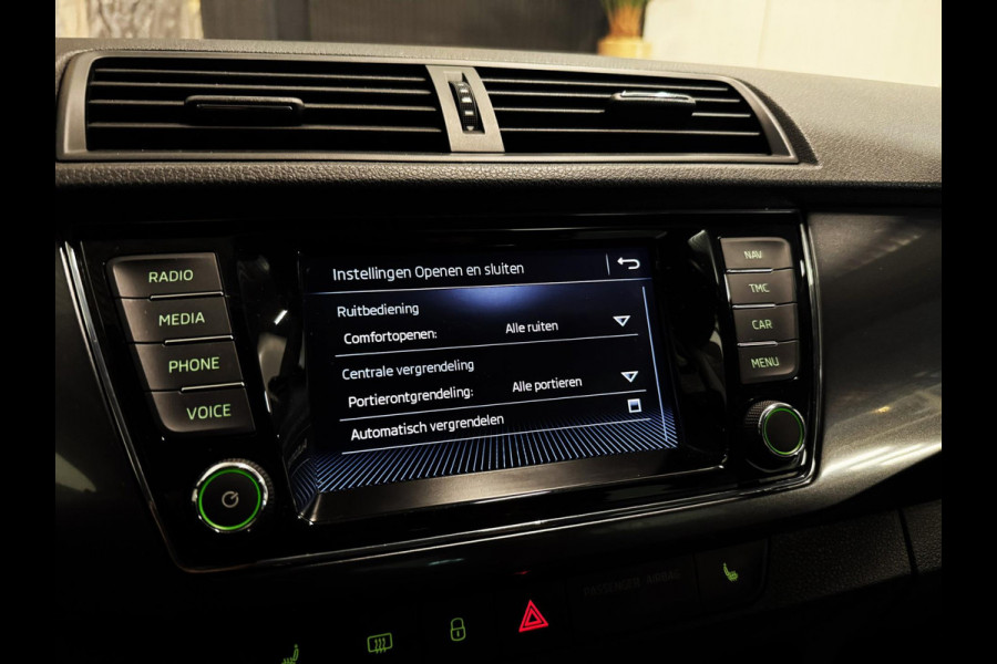 Škoda Fabia Combi 1.0 TSI Business Edition|KEYLESS|FRONT ASS|STOELVERWARMING|BOMVOL