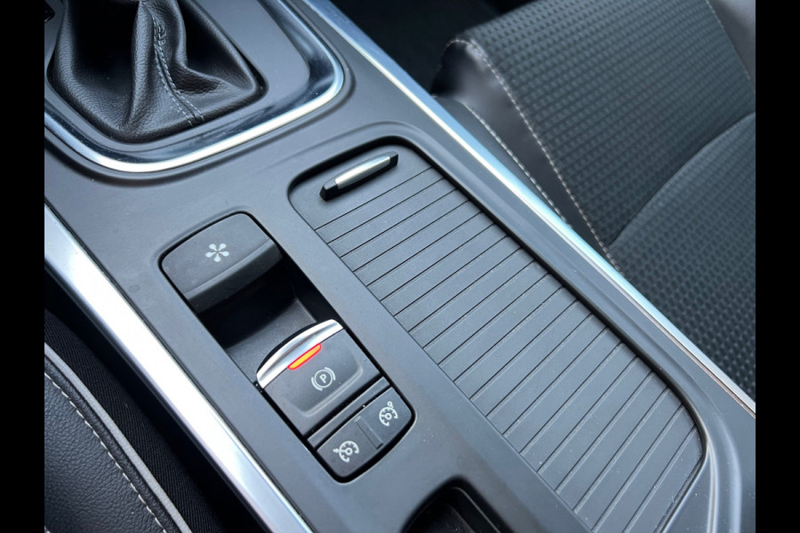 Renault MEGANE Estate 1.6 TCe GT-Line | Automaat + Massage stoelen Nu € 14.950,-!!!