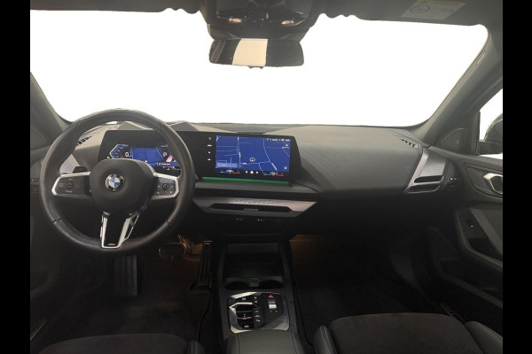 BMW 1-serie 120 | M-Sport Pro Harman/Kardon | Hud| Carplay & Android Auto|Pano| Trekhaak | Shadow Line | Cruise|Incl Btw
