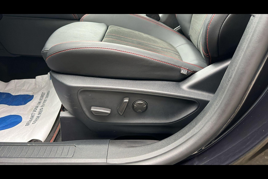 Ford Kuga 2.5 PHEV ST-Line X 243pk | Zuid | Driver Assistance Pack | Winterpack | Technology Pack | All Weatherbanden | 2.100kg Trekgewicht