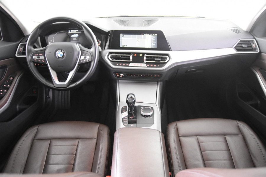 BMW 3 Serie Touring 320i *1ste Eigenaar*Leer*Navigatie*Trekhaak*