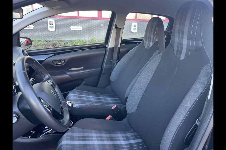 Peugeot 108 1.0 e-VTi Allure / navigatie