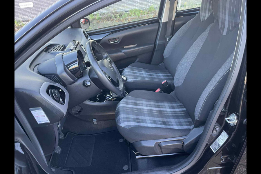 Peugeot 108 1.0 e-VTi Allure / navigatie