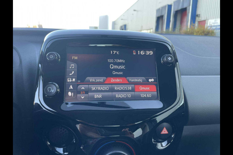 Peugeot 108 1.0 e-VTi Allure / navigatie