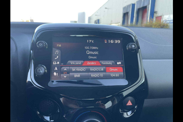 Peugeot 108 1.0 e-VTi Allure / navigatie