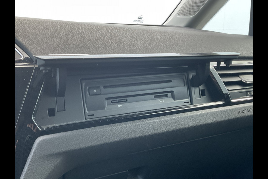 Volkswagen Touran 1.4 TSI 150pk Comfortline Stoel/Stuurverw. Carplay Adap.Cruise Nav/Cam Onderhouden!