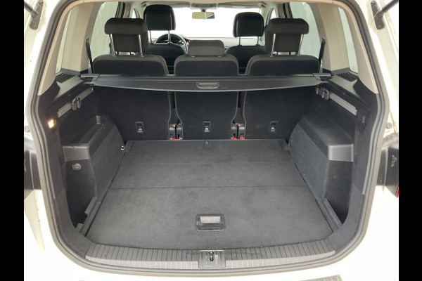 Volkswagen Touran 1.4 TSI 150pk Comfortline Stoel/Stuurverw. Carplay Adap.Cruise Nav/Cam Onderhouden!