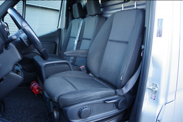 Mercedes-Benz Sprinter 319 3.0 CDI V6 L2H1 AUT. LED, 3.5T TREKHAAK, LUCHTVERING, ADAPT. CRUISE, 360 CAMERA, MBUX 10'', STOELVERWARMING, STANDKACHEL, VO