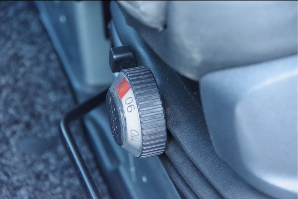 Mercedes-Benz Sprinter 319 3.0 CDI V6 L2H1 AUT. LED, 3.5T TREKHAAK, LUCHTVERING, ADAPT. CRUISE, 360 CAMERA, MBUX 10'', STOELVERWARMING, STANDKACHEL, VO