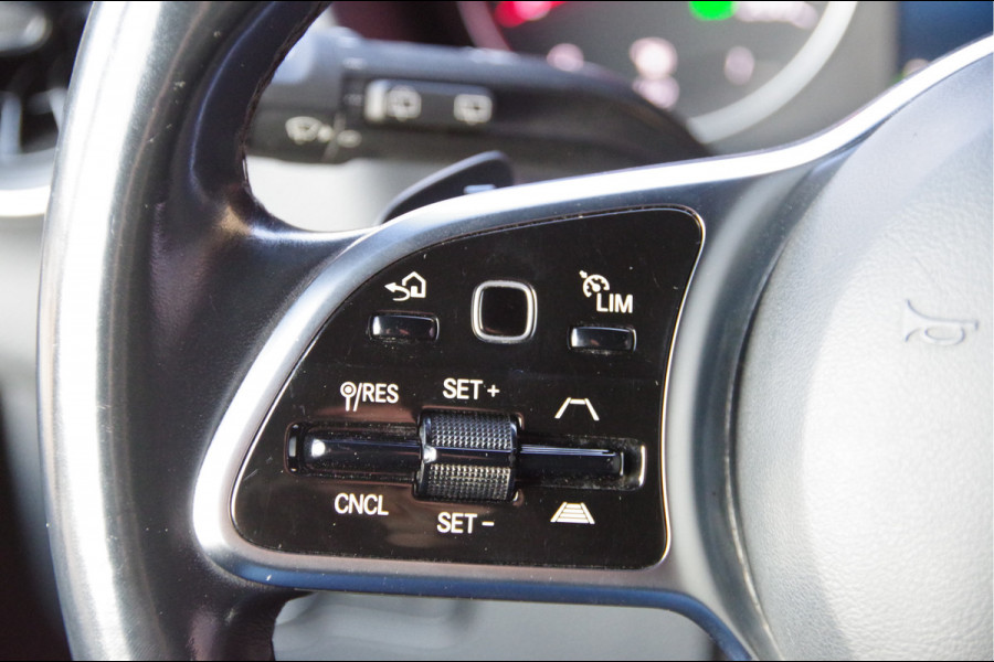 Mercedes-Benz Sprinter 319 3.0 CDI V6 L2H1 AUT. LED, 3.5T TREKHAAK, LUCHTVERING, ADAPT. CRUISE, 360 CAMERA, MBUX 10'', STOELVERWARMING, STANDKACHEL, VO