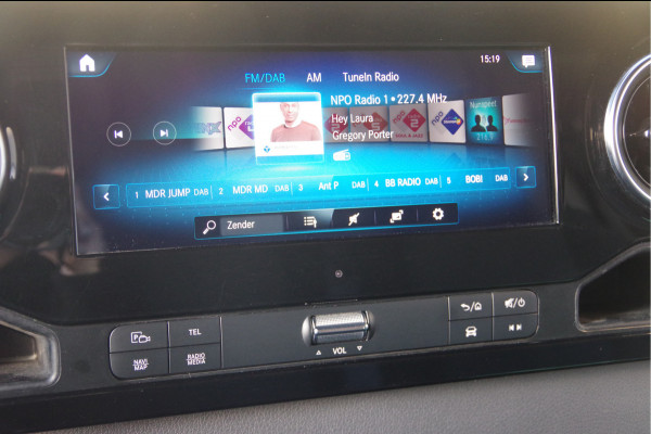 Mercedes-Benz Sprinter 319 3.0 CDI V6 L2H1 AUT. LED, 3.5T TREKHAAK, LUCHTVERING, ADAPT. CRUISE, 360 CAMERA, MBUX 10'', STOELVERWARMING, STANDKACHEL, VO