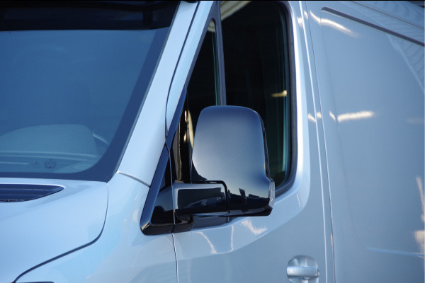 Mercedes-Benz Sprinter 319 3.0 CDI V6 L2H1 AUT. LED, 3.5T TREKHAAK, LUCHTVERING, ADAPT. CRUISE, 360 CAMERA, MBUX 10'', STOELVERWARMING, STANDKACHEL, VO