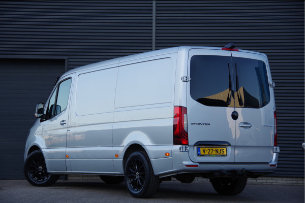 Mercedes-Benz Sprinter 319 3.0 CDI V6 L2H1 AUT. LED, 3.5T TREKHAAK, LUCHTVERING, ADAPT. CRUISE, 360 CAMERA, MBUX 10'', STOELVERWARMING, STANDKACHEL, VO