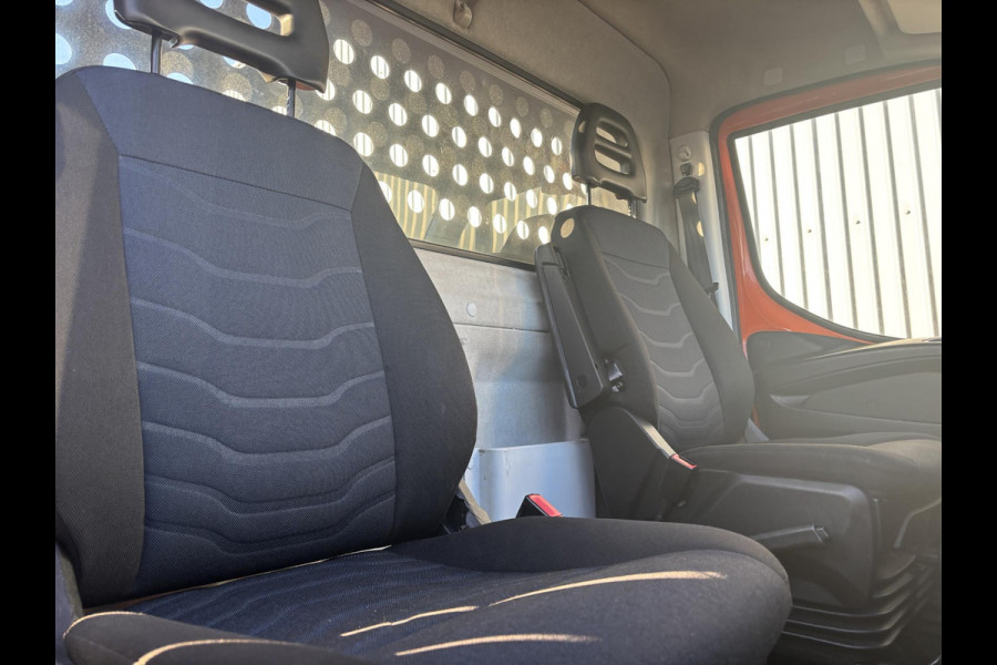Iveco Daily 35C14 2.3 *A/C*NAVI*HAAK*PICK-UP*LAADKLEP*3500KG*