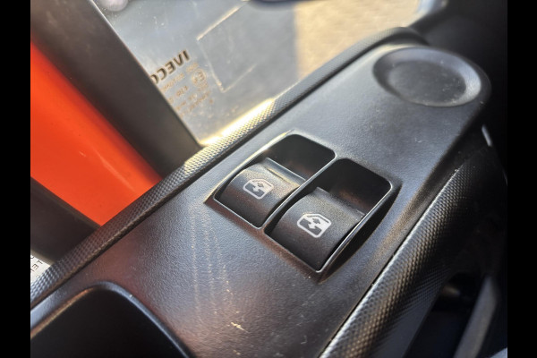 Iveco Daily 35C14 2.3 *A/C*NAVI*HAAK*PICK-UP*LAADKLEP*3500KG*