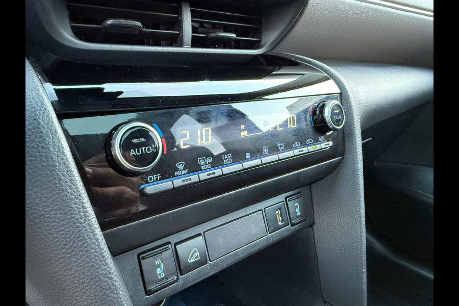 Toyota Yaris Cross 1.5 Hybrid Executive - Navi - Climate - Panodak - Camera