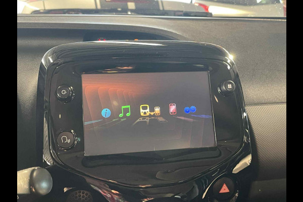 Peugeot 108 1.0 e-VTi Allure / navigatie