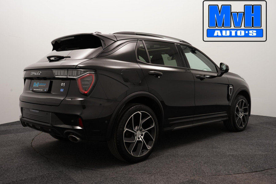 Lynk & Co 01 1.5 Plug-in Hybride|FULL BLACK|ZWARTE.HEMEL|NAP