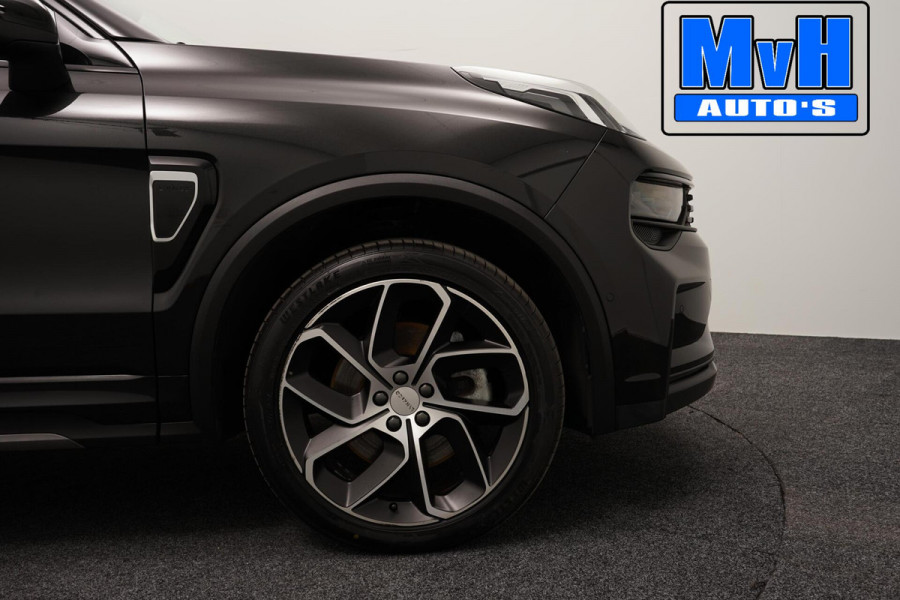 Lynk & Co 01 1.5 Plug-in Hybride|FULL BLACK|ZWARTE.HEMEL|NAP