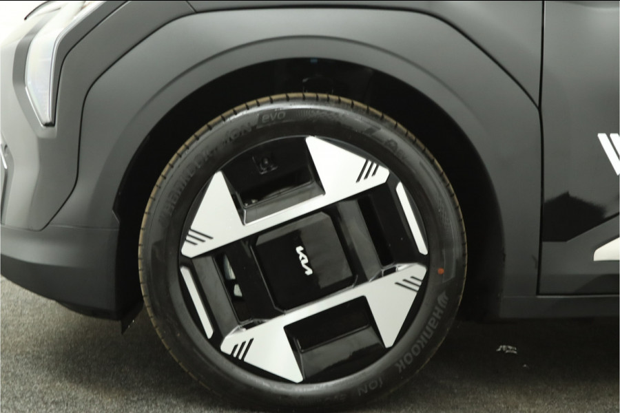 Kia EV3 Plus Advanced 81.4 kWh - Demo Automaat - Prijs incl. Inruilpremie - Schuif-/kanteldak - Stoel-/stuurverwarming - Blind Spot - Navigatie - Fabrieksgarantie tot 2032