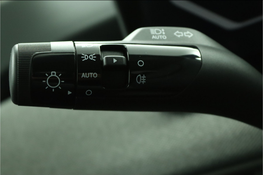 Kia EV3 Plus Advanced 81.4 kWh - Demo Automaat - Prijs incl. Inruilpremie - Schuif-/kanteldak - Stoel-/stuurverwarming - Blind Spot - Navigatie - Fabrieksgarantie tot 2032