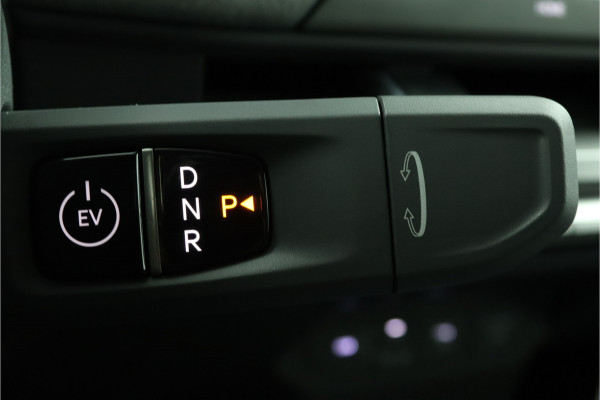 Kia EV3 Plus Advanced 81.4 kWh - Demo Automaat - Prijs incl. Inruilpremie - Schuif-/kanteldak - Stoel-/stuurverwarming - Blind Spot - Navigatie - Fabrieksgarantie tot 2032