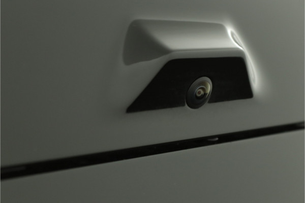 Kia EV3 Plus Advanced 81.4 kWh - Demo Automaat - Prijs incl. Inruilpremie - Schuif-/kanteldak - Stoel-/stuurverwarming - Blind Spot - Navigatie - Fabrieksgarantie tot 2032