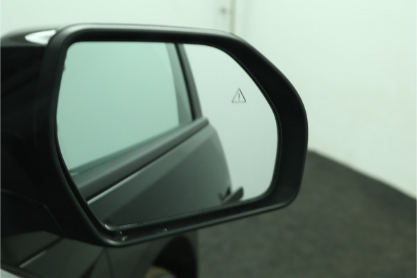 Kia EV3 Plus Advanced 81.4 kWh - Demo Automaat - Prijs incl. Inruilpremie - Schuif-/kanteldak - Stoel-/stuurverwarming - Blind Spot - Navigatie - Fabrieksgarantie tot 2032