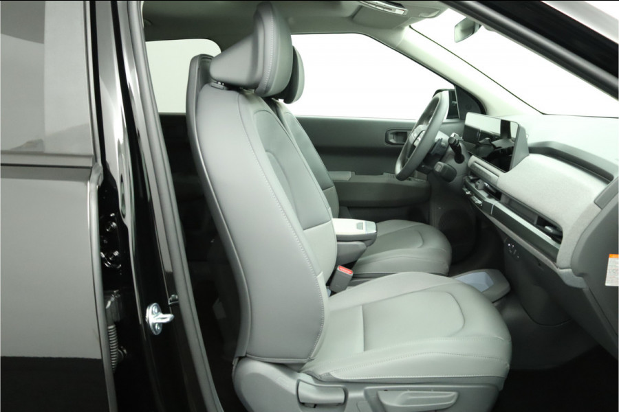 Kia EV3 Plus Advanced 81.4 kWh - Demo Automaat - Prijs incl. Inruilpremie - Schuif-/kanteldak - Stoel-/stuurverwarming - Blind Spot - Navigatie - Fabrieksgarantie tot 2032