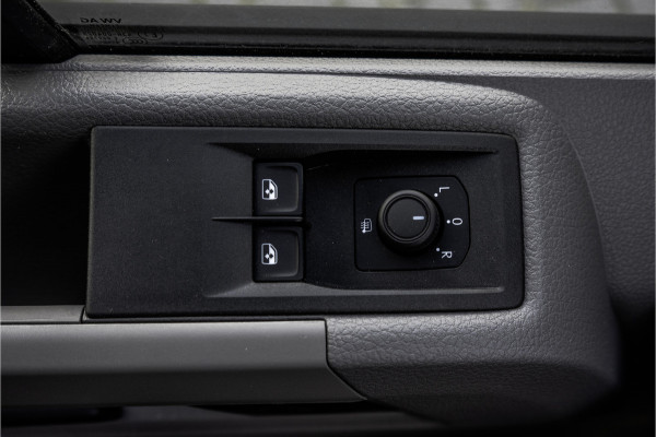 Volkswagen Crafter 2.0TDI 140PK 30 TDI | L3H2 | NW Model | Navi | CarPlay | Camera | Cruise | Climate | PDC | Euro 6