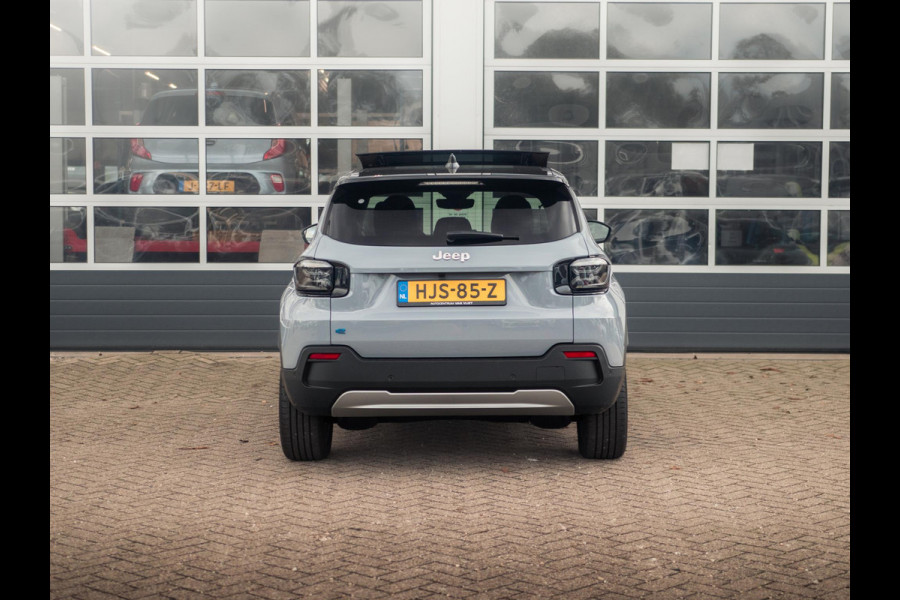 Jeep Avenger Summit 54 kWh | 17% Bijtelling | Leder & Winter Pack | Schuif/Kanteldak | Infotainment & Convenience Pack