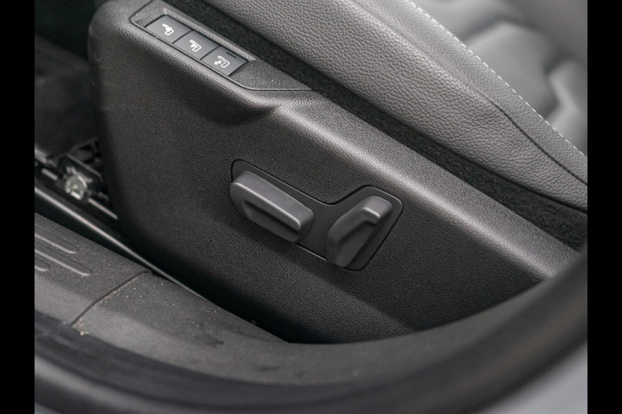 Jeep Avenger Summit 54 kWh | 17% Bijtelling | Leder & Winter Pack | Schuif/Kanteldak | Infotainment & Convenience Pack