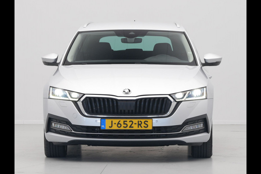 Škoda Octavia Combi 1.5 TSI 150pk First Edition Navigatie Stoelverwarming Acc Led ARGON