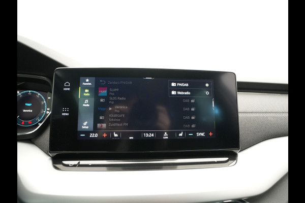 Škoda Octavia Combi 1.5 TSI 150pk First Edition Navigatie Stoelverwarming Acc Led ARGON