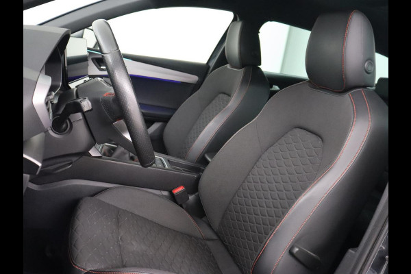 Seat Leon 1.5 TSI FR Launch Edition | Trekhaak | Adaptive cruise | Carplay | Navigatie | Full LED | DAB | Climate control | Parkeerhulp | Sfeerverlichting | Digital Cockpit