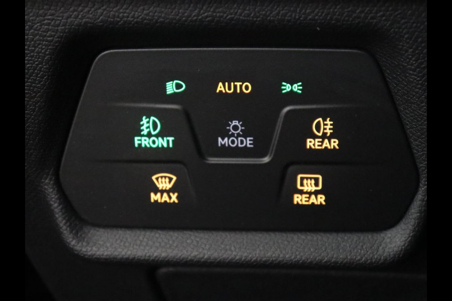 Seat Leon 1.5 TSI FR Launch Edition | Trekhaak | Adaptive cruise | Carplay | Navigatie | Full LED | DAB | Climate control | Parkeerhulp | Sfeerverlichting | Digital Cockpit