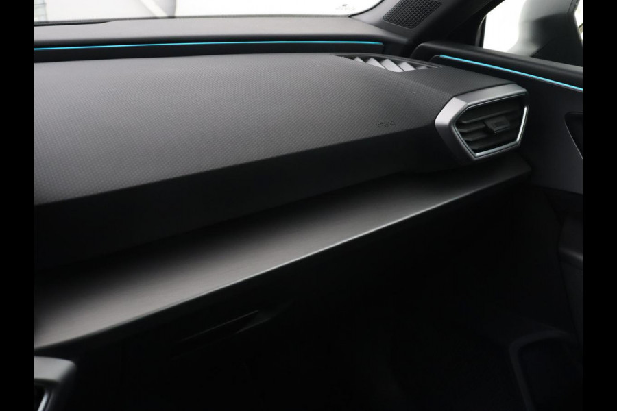 Seat Leon 1.5 TSI FR Launch Edition | Trekhaak | Adaptive cruise | Carplay | Navigatie | Full LED | DAB | Climate control | Parkeerhulp | Sfeerverlichting | Digital Cockpit