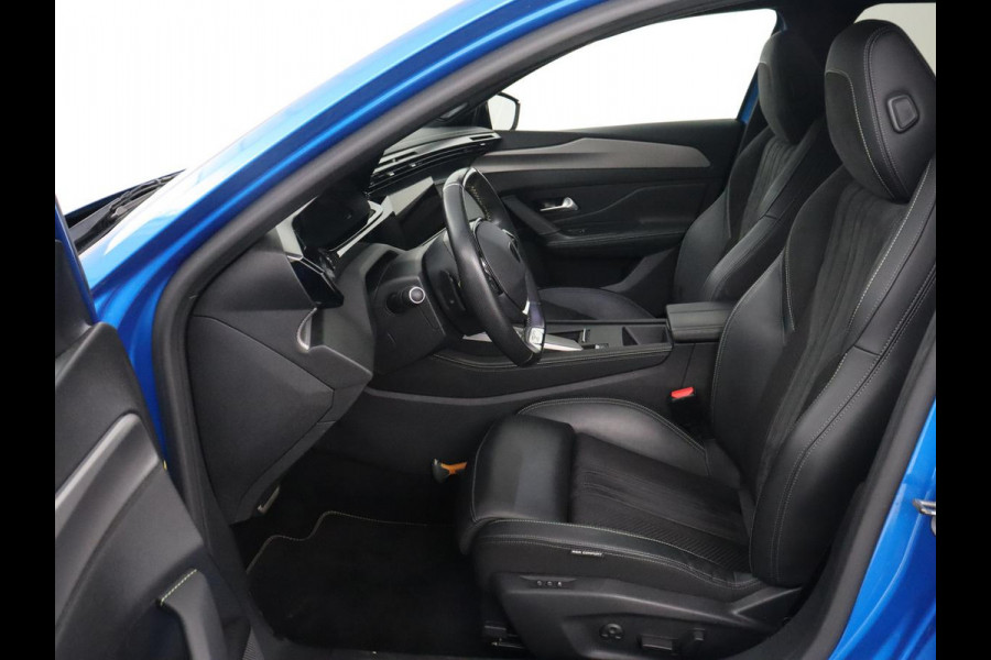 Peugeot 308 1.6 PHEV 225 GT | Panoramadak | Stoelverwarming | 360 Camera | Focal Sound | Adaptive cruise | Matrix LED | Keyless | Carplay | Navigatie | Leder/Alcantara | Dodehoek detectie | Plug In