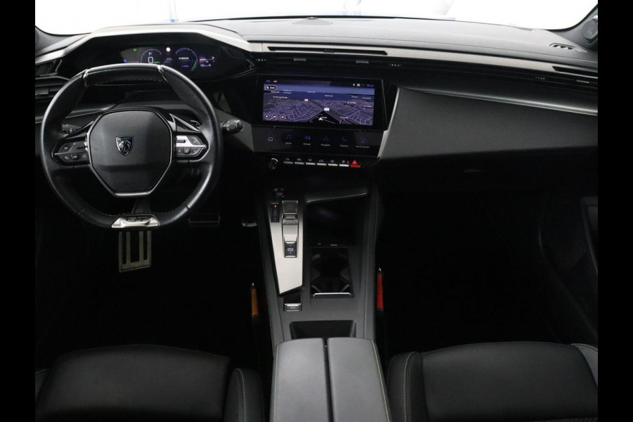 Peugeot 308 1.6 PHEV 225 GT | Panoramadak | Stoelverwarming | 360 Camera | Focal Sound | Adaptive cruise | Matrix LED | Keyless | Carplay | Navigatie | Leder/Alcantara | Dodehoek detectie | Plug In